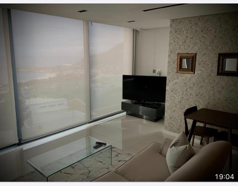 קייפטאון Lovely 1 Bedroom Apartment מראה חיצוני תמונה